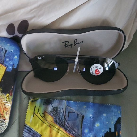 Ray-Ban Accessories - Raybans 2023 new black leather case new 2023 gorgeous 😍